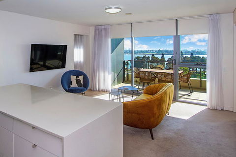 Terminus Apartment Hotel, Ascend Hotel Collection - Accommodation Redcliffe 1