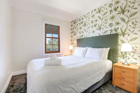 Bellevue Accommodation - Accommodation Redcliffe 0