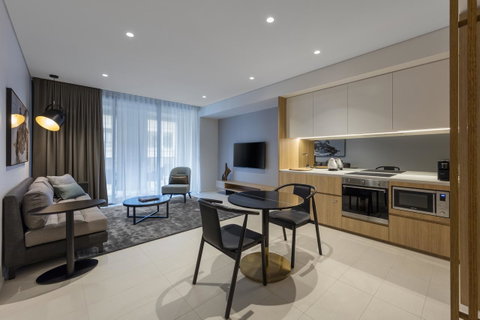 SKYE Suites Sydney - Accommodation Redcliffe 22