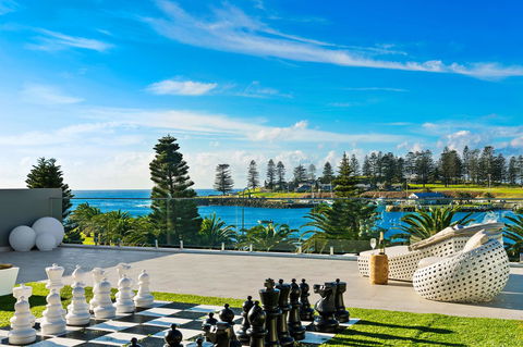 Belle Vue- Penthouse At Black Beach - Accommodation Redcliffe 0