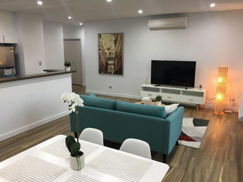 Specious Apartment With 2 Large Bedrooms - Accommodation Redcliffe 0