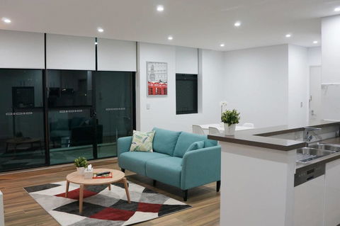 Specious Apartment With 2 Large Bedrooms - Accommodation Redcliffe 9