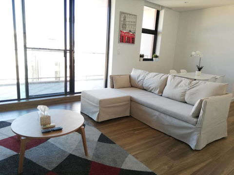 Specious Apartment With 2 Large Bedrooms - Accommodation Redcliffe 11