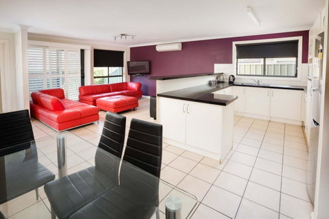 Bluegum Apartments Newcastle - Accommodation Redcliffe 12