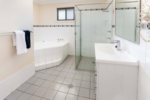 Bluegum Apartments Newcastle - Accommodation Redcliffe 20