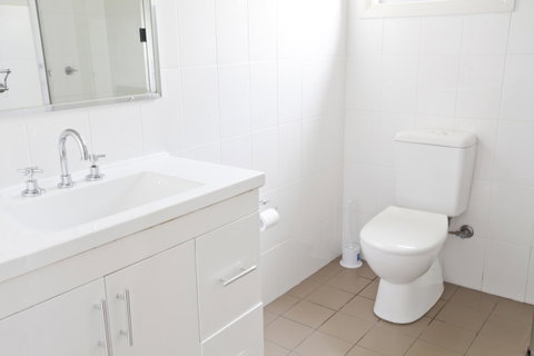 Bluegum Apartments Newcastle - Accommodation Redcliffe 7