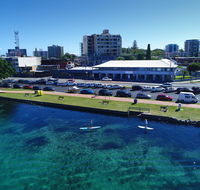 Lakes and Ocean Hotel - Accommodation Redcliffe