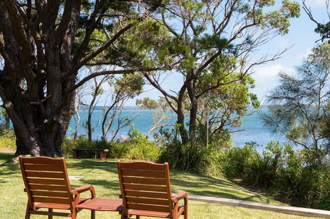 By The Beach B&B Self Contained Apartments - Accommodation Redcliffe 0