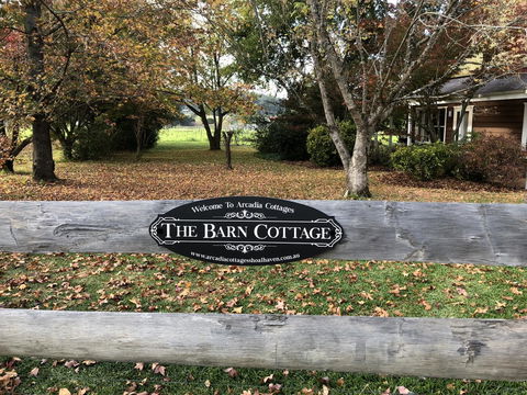 Arcadia - The Barn Cottage & Rosehill Cottage - Accommodation Redcliffe 0
