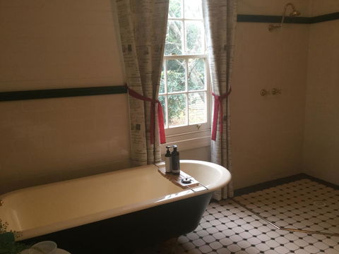 Arcadia - The Barn Cottage & Rosehill Cottage - Accommodation Redcliffe 19