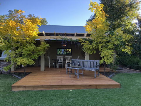 Arcadia - The Barn Cottage & Rosehill Cottage - Accommodation Redcliffe 28