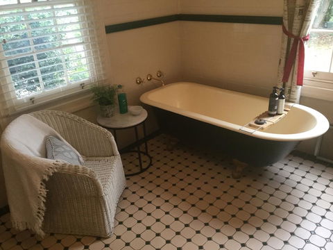 Arcadia - The Barn Cottage & Rosehill Cottage - Accommodation Redcliffe 17