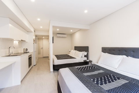 The Merchant Hotel - Accommodation Redcliffe 5