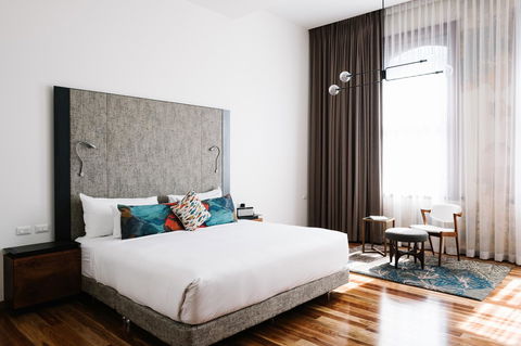 The Old Clare Hotel, Independent Collection By EVT - Accommodation Redcliffe 9