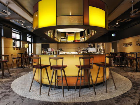 The Old Clare Hotel, Independent Collection By EVT - Accommodation Redcliffe 34