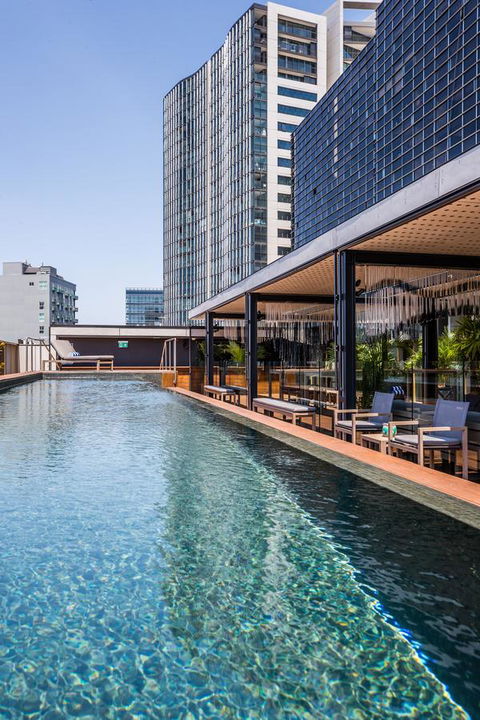 The Old Clare Hotel, Independent Collection By EVT - Accommodation Redcliffe 5