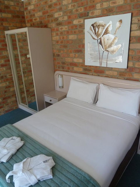 Mollymook Surfbeach Motel & Apartments - Accommodation Redcliffe 12