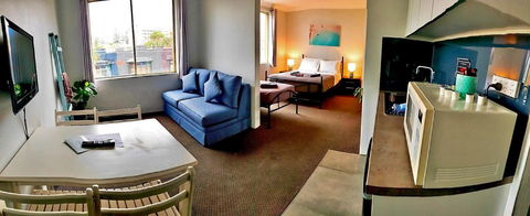 Manly Beachside Apartments - Accommodation Redcliffe 10