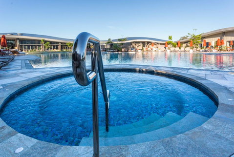 Elements Of Byron - Accommodation Redcliffe 17