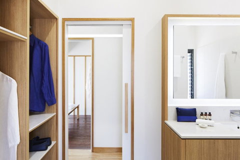 Elements Of Byron - Accommodation Redcliffe 6
