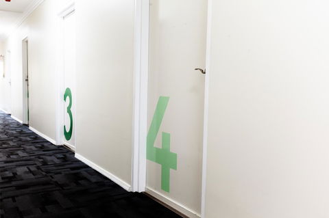 Mad Monkey Broadway - Accommodation Redcliffe 29