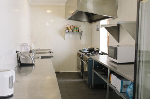 Mad Monkey Broadway - Accommodation Redcliffe 18