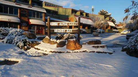 Alpine Gables - Accommodation Redcliffe 10