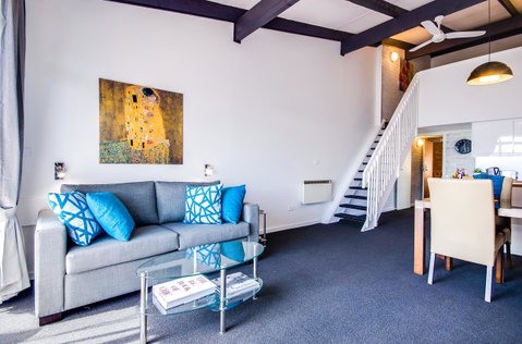 Alpine Gables - Accommodation Redcliffe 15
