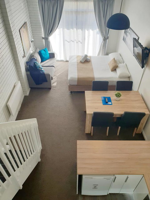 Alpine Gables - Accommodation Redcliffe 25