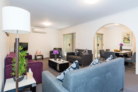 Eastwood Furnished Apartments - Accommodation Redcliffe 0