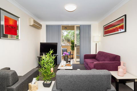 Eastwood Furnished Apartments - Accommodation Redcliffe 1