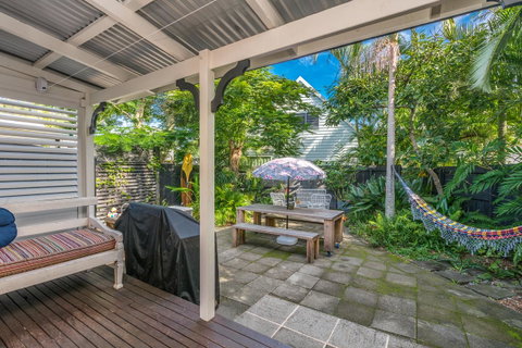 Gidget's Surf Shack - Accommodation Redcliffe 22