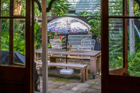 Gidget's Surf Shack - Accommodation Redcliffe 12
