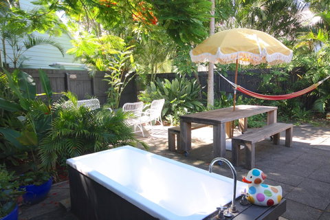 Gidget's Surf Shack - Accommodation Redcliffe 6