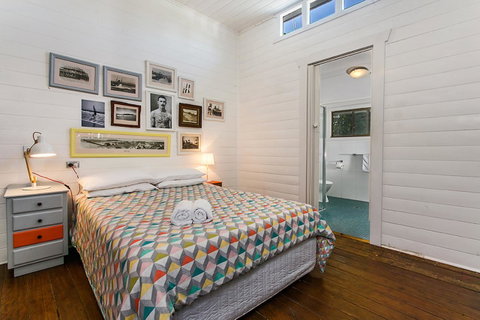 Gidget's Surf Shack - Accommodation Redcliffe 2