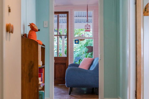 Gidget's Surf Shack - Accommodation Redcliffe 24