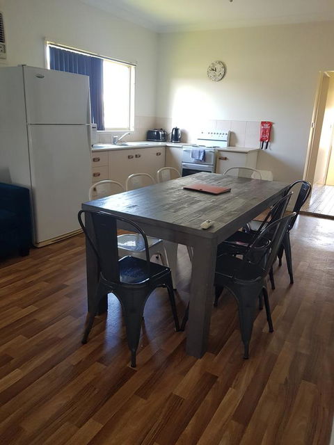 Amaroo Resort - Accommodation Redcliffe 7