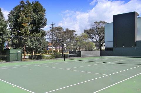 Coast 35 - Accommodation Redcliffe 7
