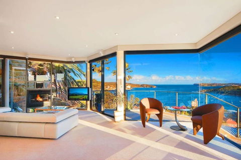 STUNNING MANLY VIEWS - Accommodation Redcliffe 2