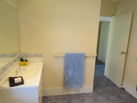 BlueWater Apartments - Accommodation Redcliffe 22