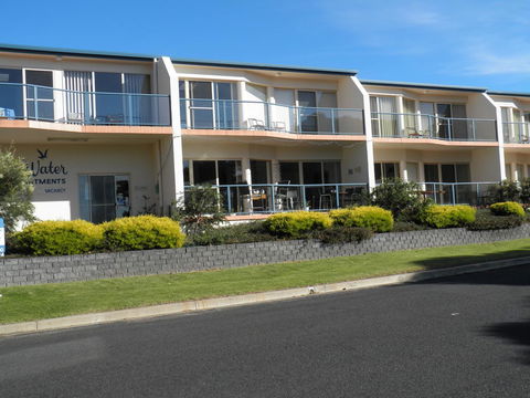 BlueWater Apartments - Accommodation Redcliffe 2