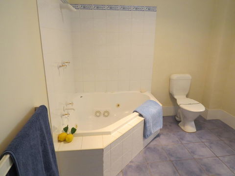 BlueWater Apartments - Accommodation Redcliffe 23