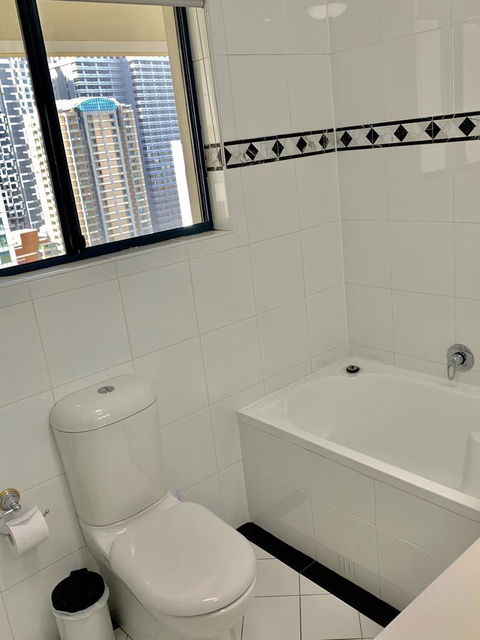 Castle Serviced Apartments - Accommodation Redcliffe 11