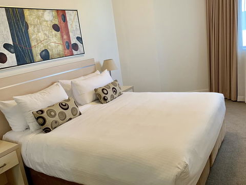Castle Serviced Apartments - Accommodation Redcliffe 13