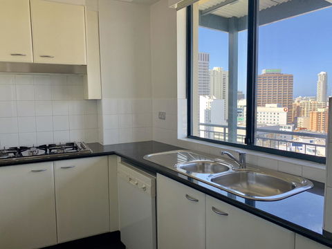 Castle Serviced Apartments - Accommodation Redcliffe 2