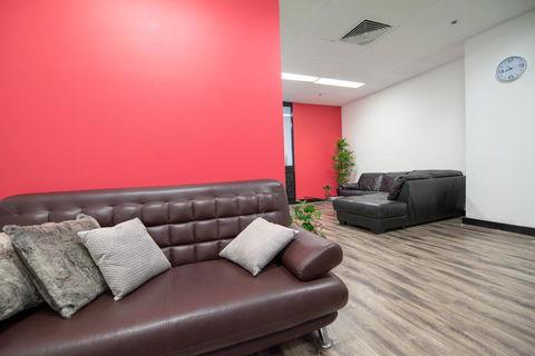 Castle Serviced Apartments - Accommodation Redcliffe 24