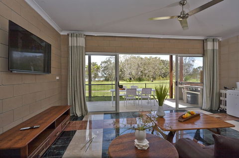 Estoy Cabarita - Accommodation Redcliffe 15