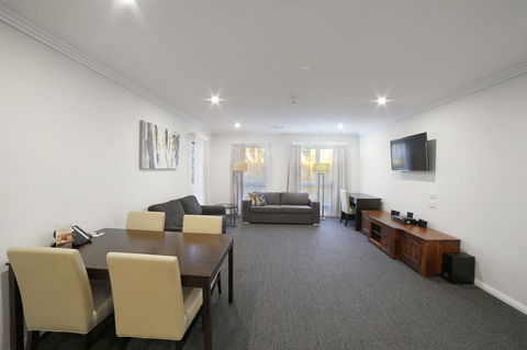 Best Western Plus Bolton On The Park - Accommodation Redcliffe 21