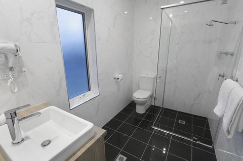 Best Western Plus Bolton On The Park - Accommodation Redcliffe 27