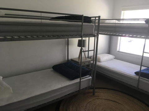 Tomaree Lodge - Accommodation Redcliffe 4